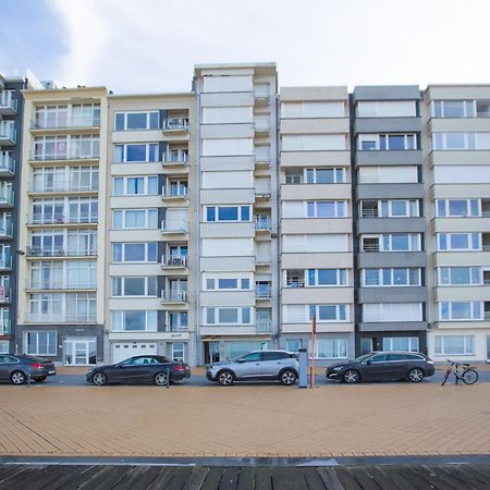 Spacious Apartment With Sea View Остенде Экстерьер фото