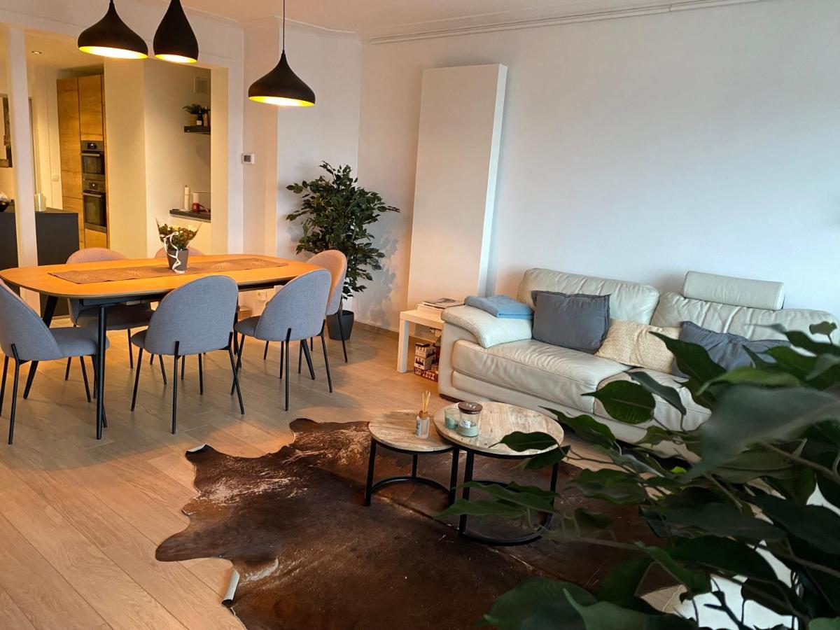 Spacious Apartment With Sea View Остенде Экстерьер фото