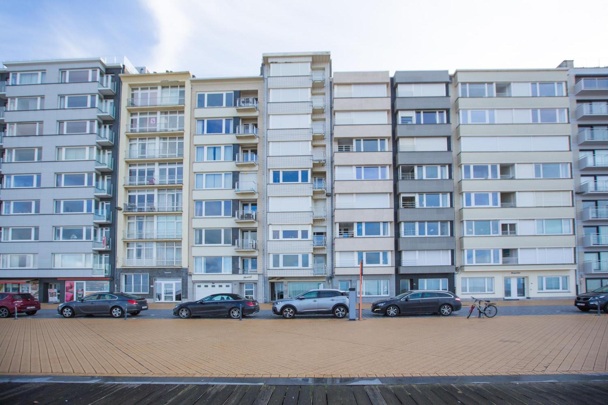 Spacious Apartment With Sea View Остенде Экстерьер фото